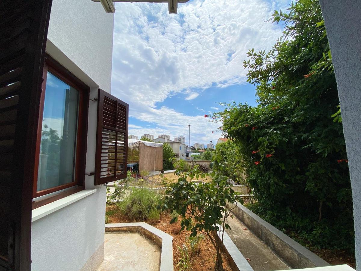 Apartments Lungomare Пула Экстерьер фото